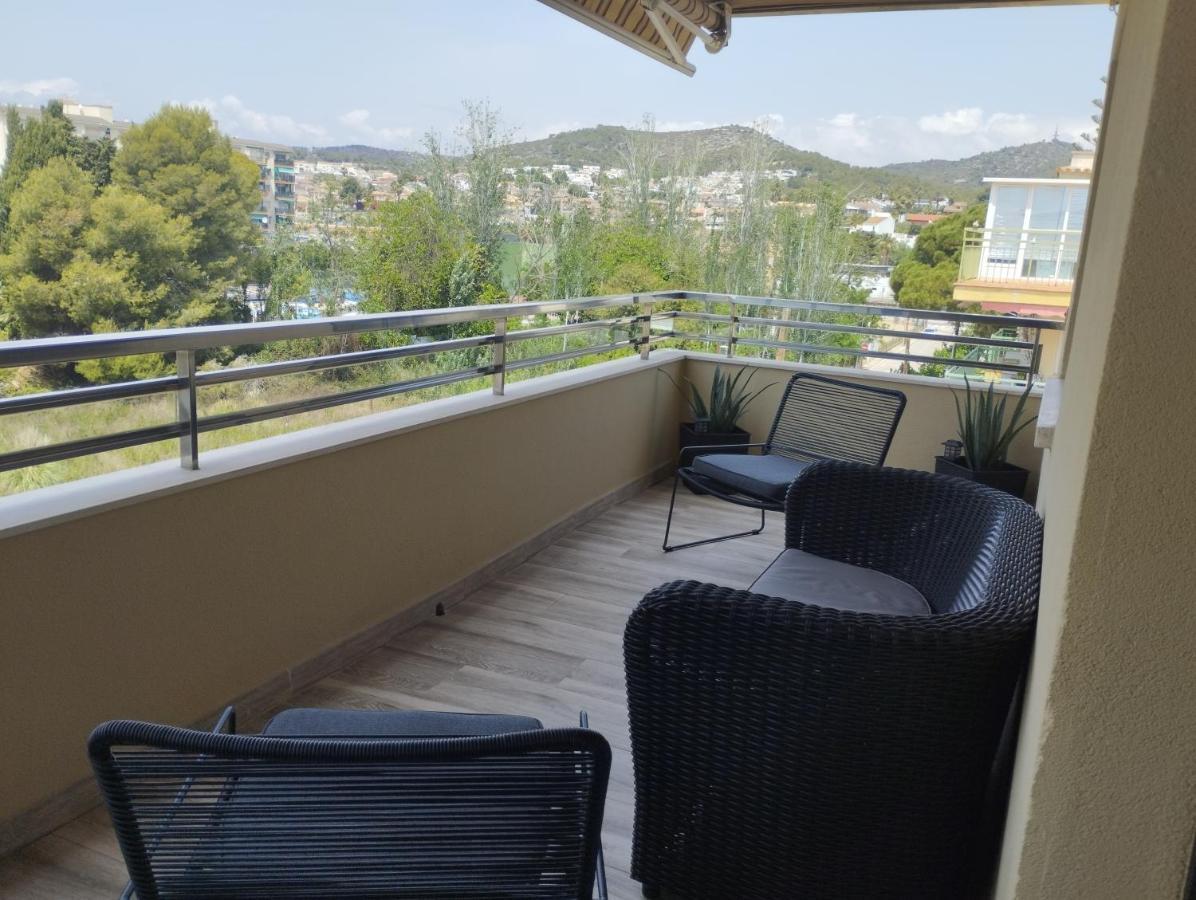 Atico Frente Al Mar Con Parking 5 Personas Apartment Calafell